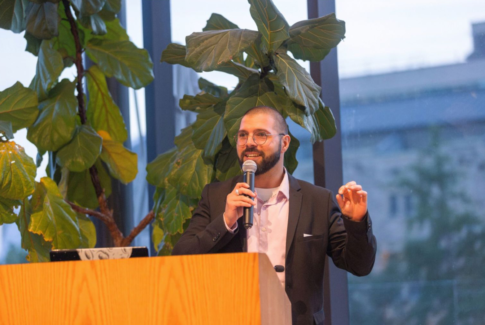 Credibled listed at number 21 on the FoundersPress Elevate 2025 list, with Elvine Assouline speaking